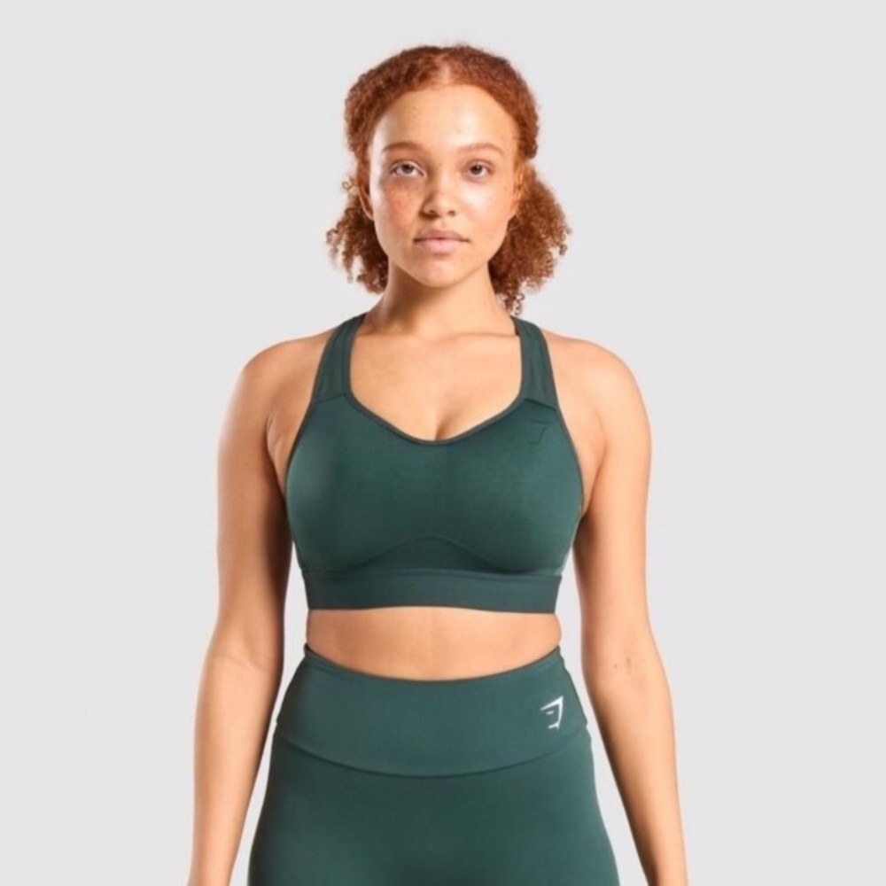 Lightweight mesh bra